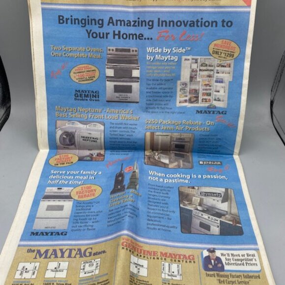 East Valley Tribune World Series 2001 Extra Newspaper - Picture 3 of 3